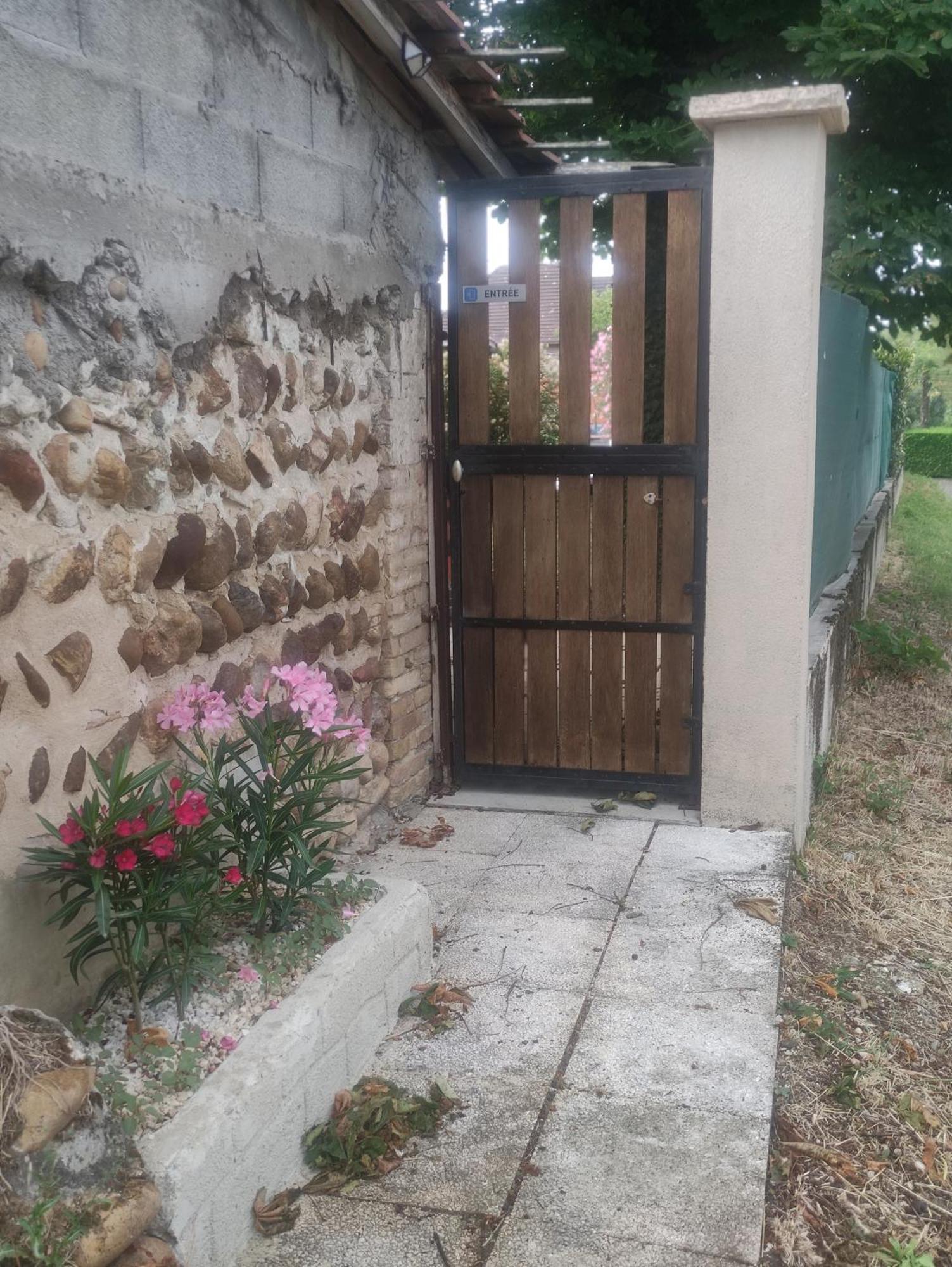 Chez Nono Et Vero Руссильон Экстерьер фото